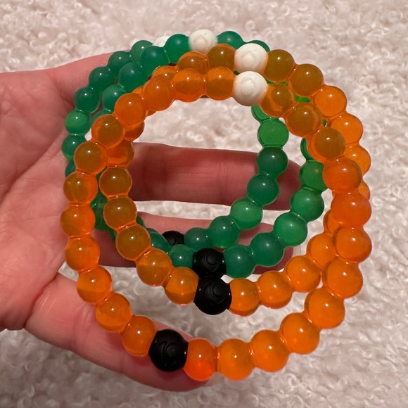 FREE WITH ANY PURCHASE Lokai Bracelets Bundle of 4 - Picture 6 of 16